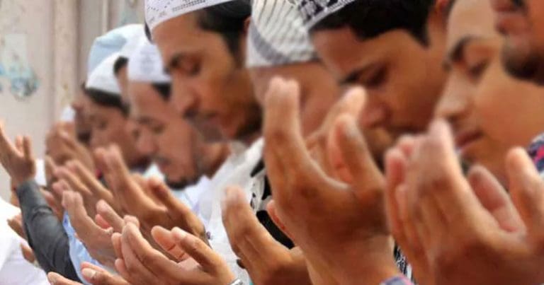 ফোন ও শর্টস না, নৈতিক শিক্ষা হোক মূল, UP খাপ পঞ্চায়েতের নির্দেশ UP Khap Panchayat Cracks Down on Children’s Phone Use and Short Clothing