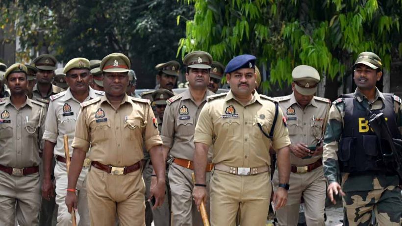 ধর্মান্তরের মোকাবিলায় ব্যারাকপুরে যোগীর বাহিনী 2 Yogi Adityanath police big success in barrackpore