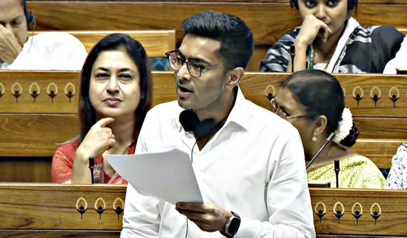 সংসদে বাংলায় বক্তৃতার ইঙ্গিত অভিষেকের, সুর মেলাতে মরিয়া ‘ইন্ডিয়া’ জোট
