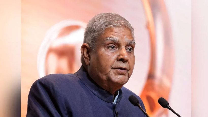 রাজনাথের ঘরে দফায় দফায় বৈঠক, সাদা কাগজে সই? ধনখড়ের ইস্তফা ঘিরে ঘনীভূত রহস্য