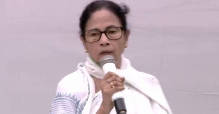কেন্দ্রের বঞ্চনার বিরুদ্ধে সরব মুখ্যমন্ত্রী, প্রশাসনিক বৈঠক থেকে উন্নয়নমূলক কর্মসূচির রূপরেখা