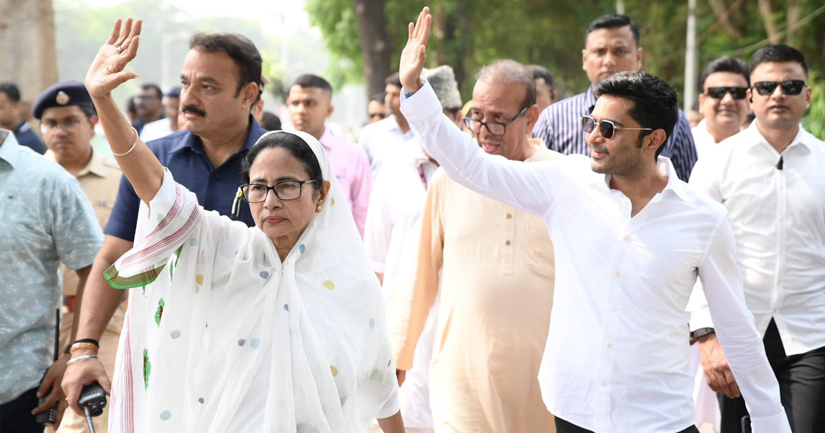 mamata and abhishek attend rally