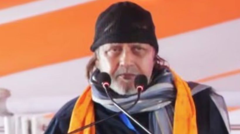 ‘মাঠে নামছি, তৈরি থাকুন’, মোদীর সভা থেকে রাজনীতির ময়দানে ফেরার বার্তা মিঠুনের