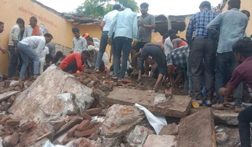 রাজস্থানে স্কুলের ছাদ ধসে মৃত্যু ৪ শিশুর, ধ্বংসস্তূপে আটকে প্রায় ৬০ পড়ুয়া