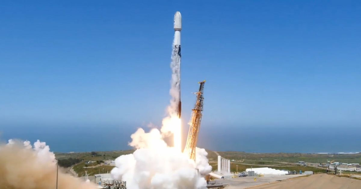 Spacex stalite launch
