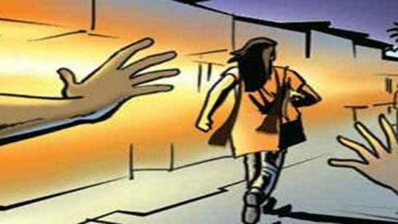Eve Teasing in shiliguri hindu boy injured