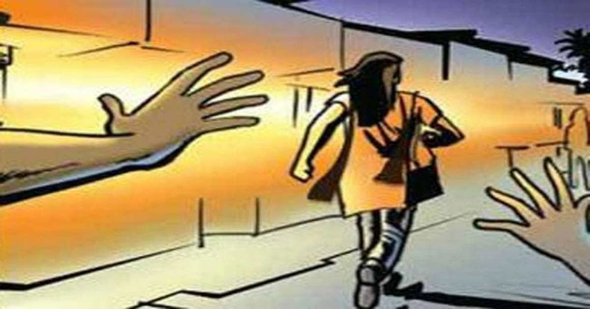 Eve Teasing in shiliguri hindu boy injured