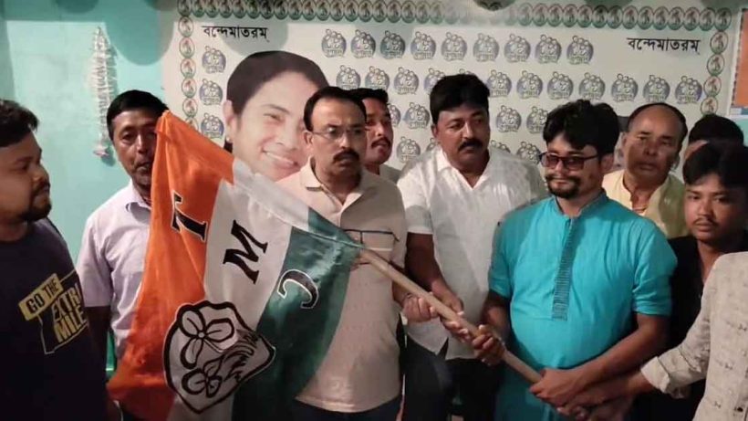 বিজেপির বিভেদের রাজনীতি ছেড়ে তৃণমূলে শামিল মন্ডল সভাপতির