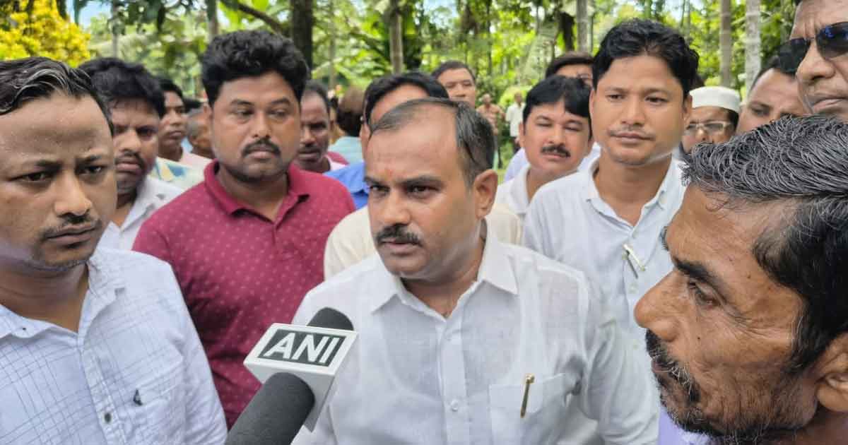 NRC নোটিশে আতঙ্কের আবহে তৃণমূলের কড়া বার্তা, পাশে থাকার আশ্বাস জেলা সভাপতির