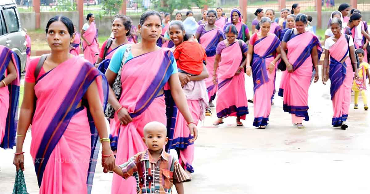 Gujarat High Court Orders ₹24,800 Monthly Wage for Anganwadi Workers, ₹20,300 for Helpers from April 2025
