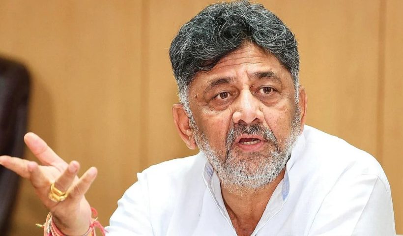 "হিন্দুদের একার নয়", চামুন্ডেশ্বরী মন্দির-বিতর্কে রাজপরিবারের নিশানায় শিবকুমার