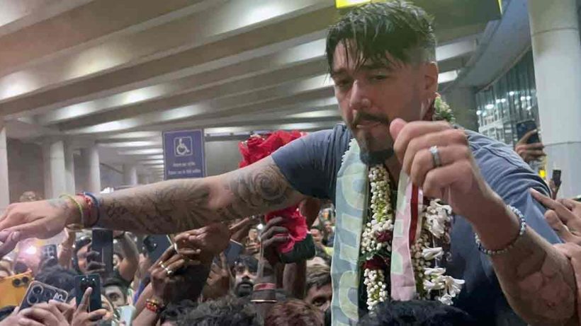 Dimitri Petratos Lands in Kolkata