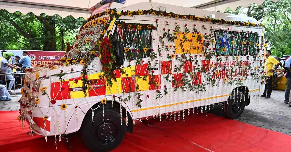 East Bengal Club Honors Poltu Das’ 86th Birthday with Blood Donation Camp, Health Check-Up, and Free Ambulance Service Initiative