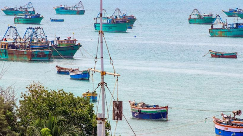 sri lanka arrests indian fishermen