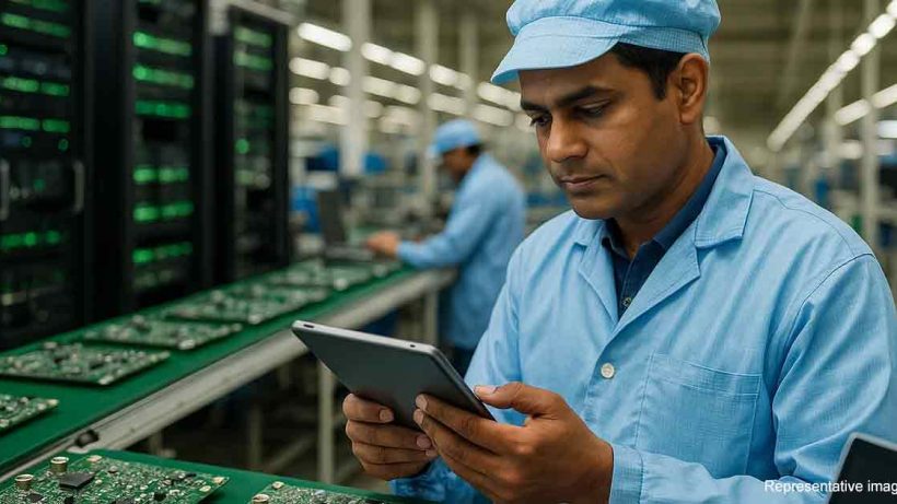 India’s Electronics Exports Surge 47% to $12.4 Billion in Q1 FY26, Boosting Economy