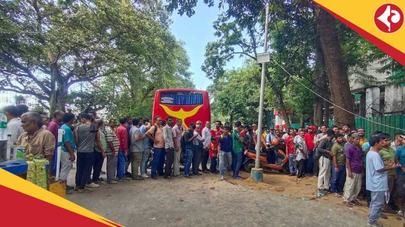 Kolkata Derby in Durand Cup 2025 where East Bengal & Mohun Bagan fans Football Passion