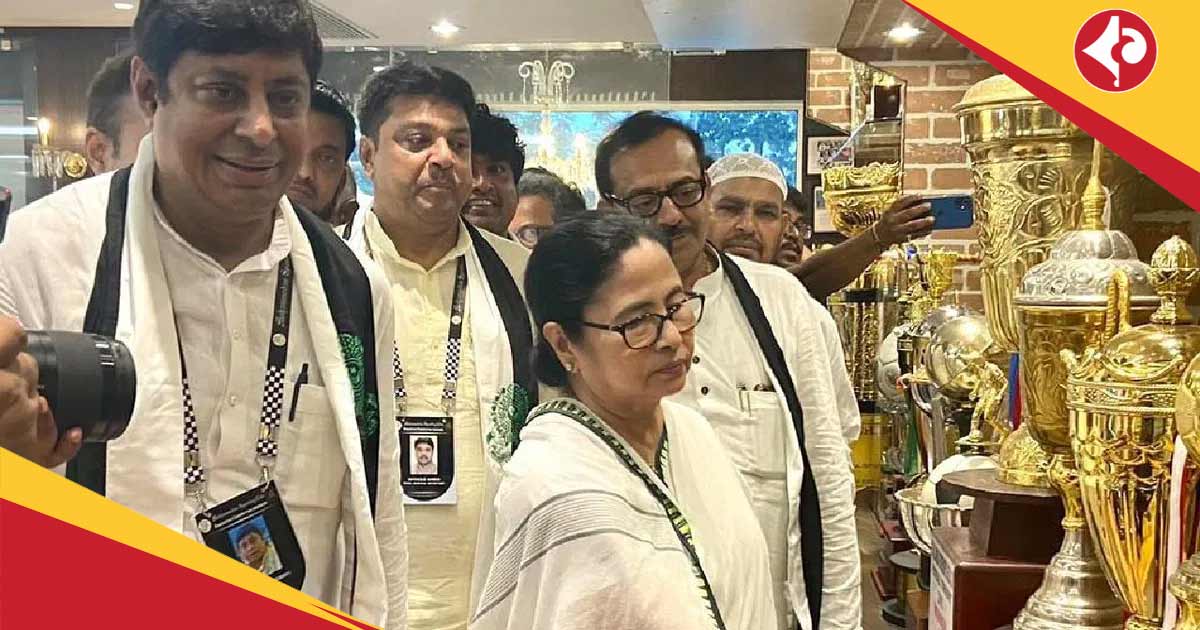 Mohammedan SC supporters submit memorandum ro CM Mamata Banerjee for club investor crisis
