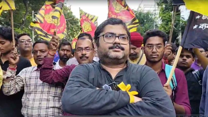 বিজেপি শাসিত রাজ্যে বাঙালি নির্যাতনের প্রতিবাদে বাংলা পক্ষের মিছিল