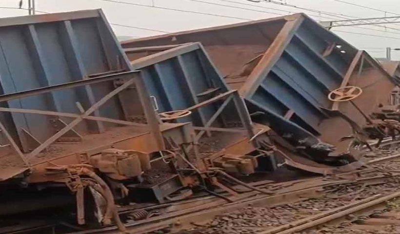 Jharkhand goods train collision