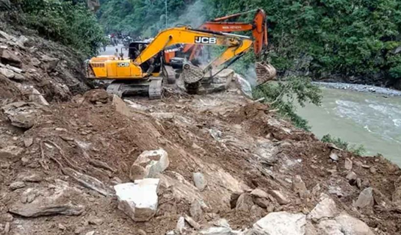 হিমাচলে ভয়াবহ বর্ষা: ৩১৭ মৃত, ৫৫০টিরও বেশি সড়ক বন্ধ