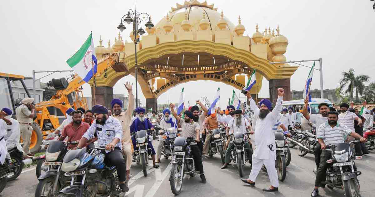ল্যান্ড পুলিং নীতি প্রত্যাহারের দাবিতে কিষাণ মজদুর মোর্চার হুঁশিয়ারি