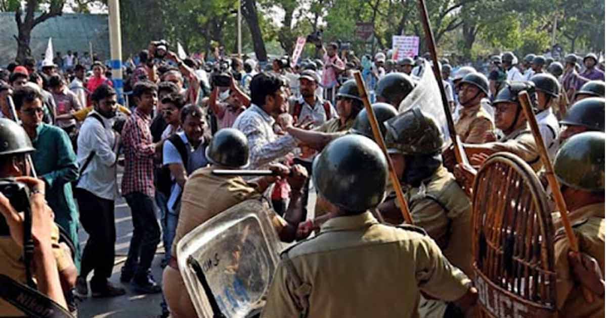 Lathicharge in nabanna obhijan