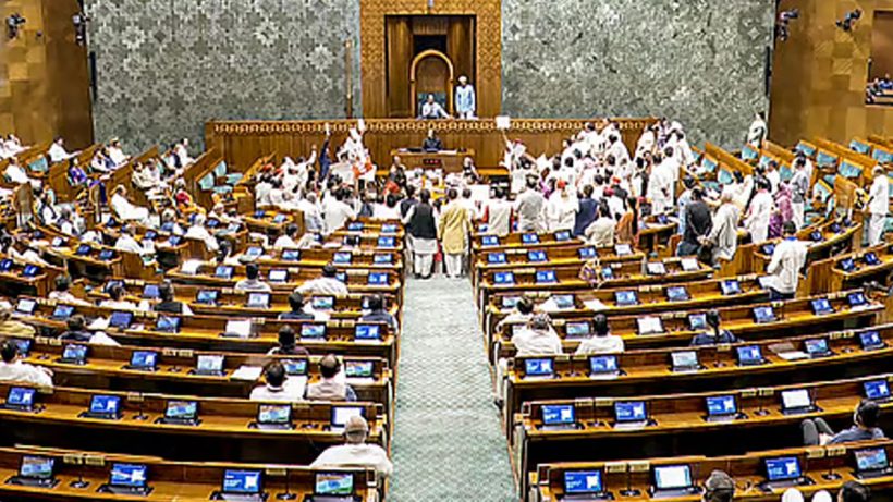 Row over motion to remove arrested PM