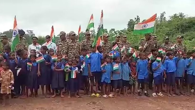 29 Naxal-hit villages hoist Tricolour