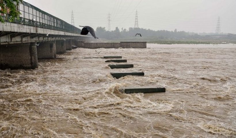Yamuna crosses danger mark Delhi