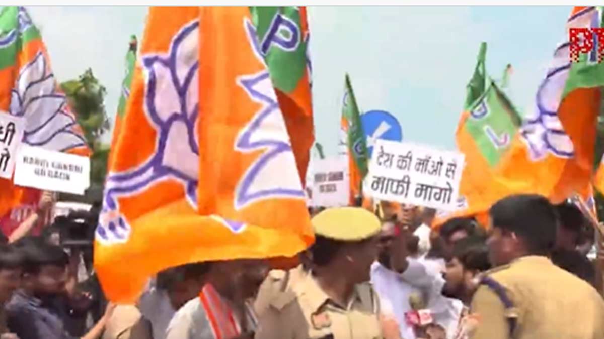 Rahul Gandhi blocked by BJP in UP