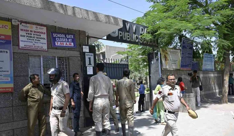 Bomb Scare in delhi