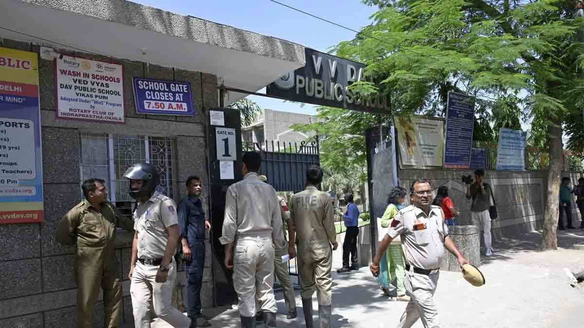 Bomb Scare in delhi