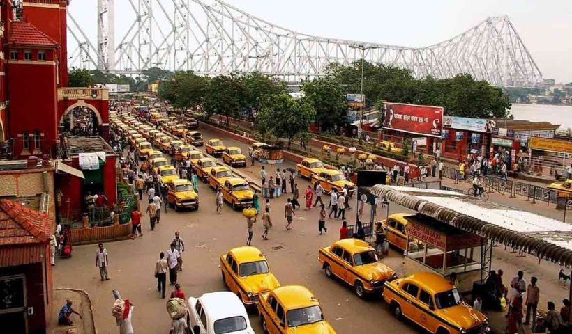 Yellow Taxis Become Lifeline for Commuters Amid Metro Disruptions