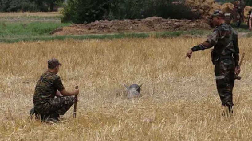 অপারেশন সিন্ধুর সূত্রে ডাল লেকে পাকিস্তানি মিসাইল উদ্ধার 2 অপারেশন সিন্ধুর সূত্রে ডাল লেকে পাকিস্তানি মিসাইল উদ্ধার