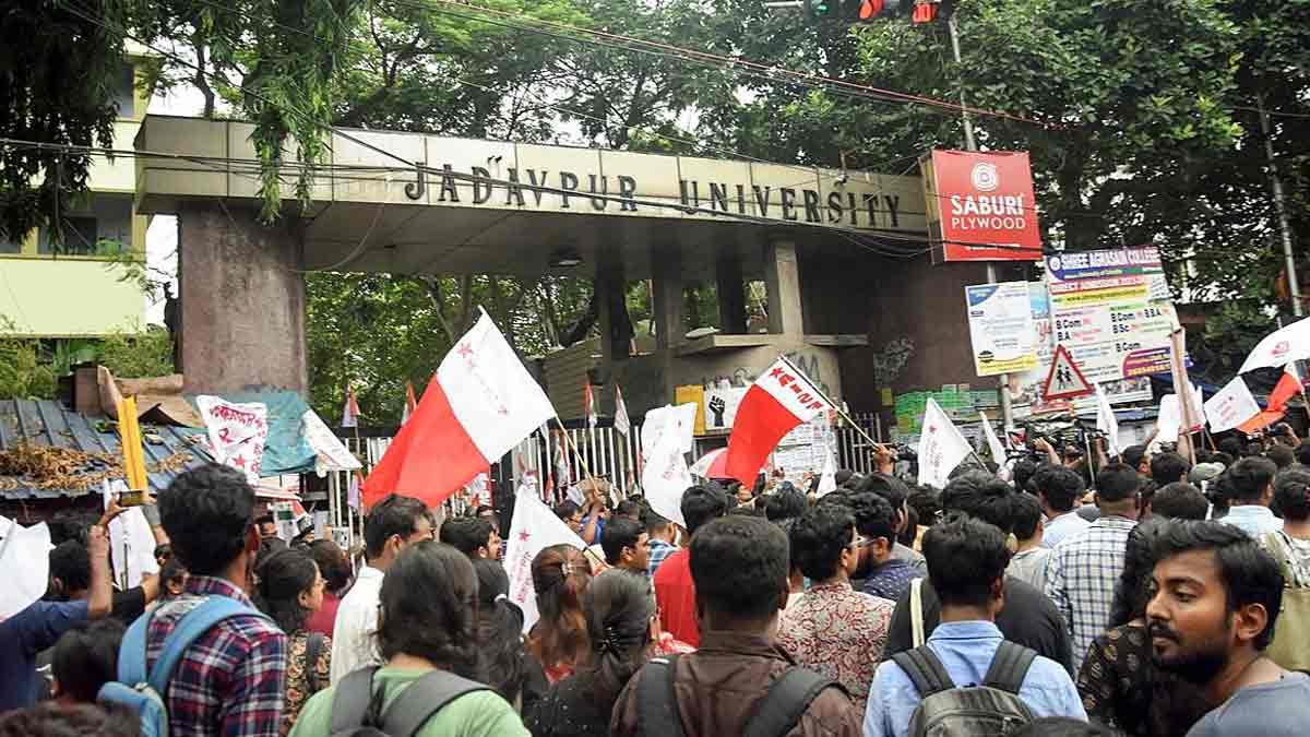 Jadavpur Student Death SFI protest