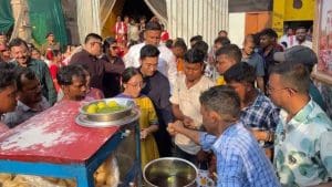 After Puja Darshan, Abhishek Banerjee Indulges in Kolkata’s Favorite Street Snack