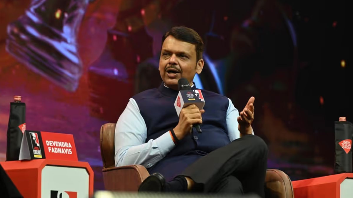 Fadnavis slams Rahul Gandhi