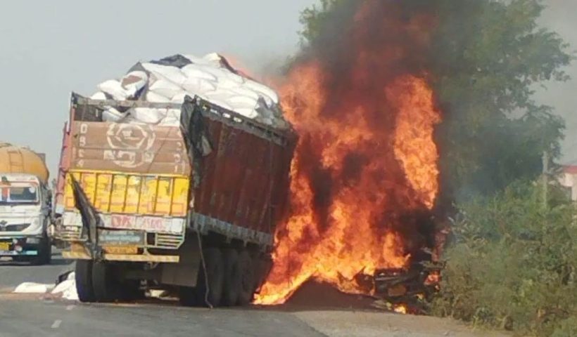 Murshidabad Accident: Head-On Collision Between Two Trucks Claims One Life