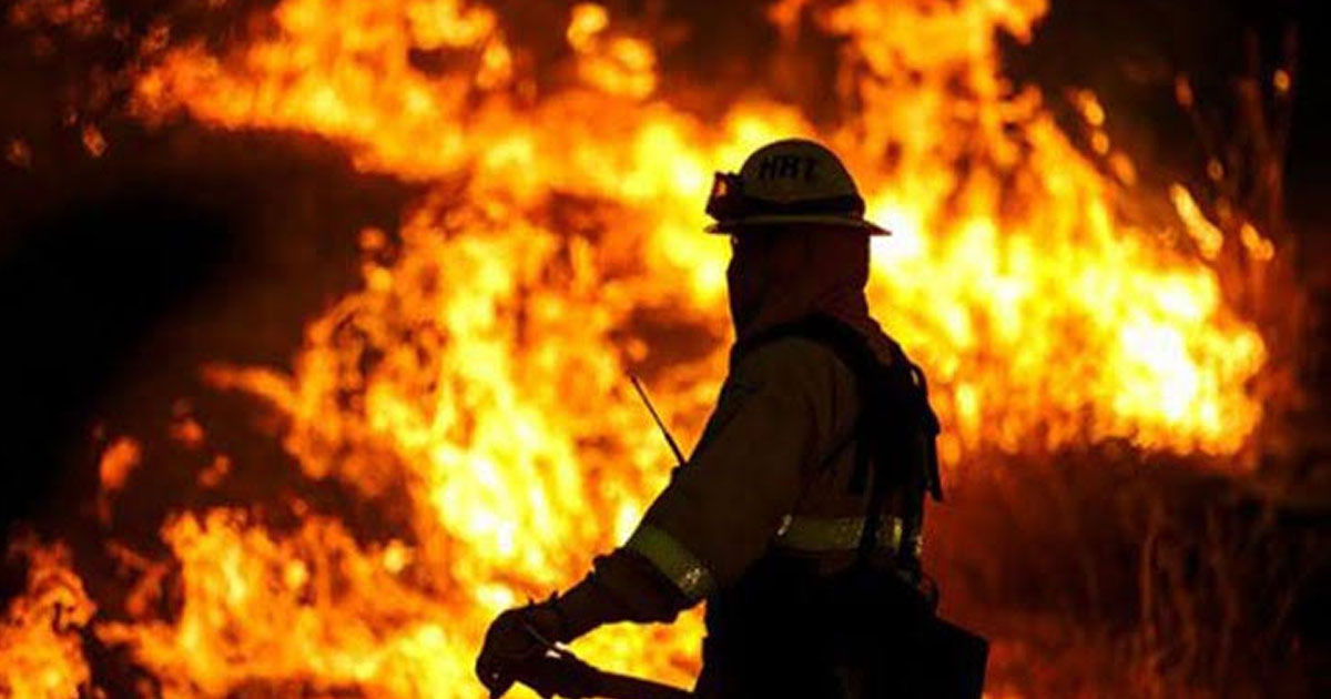 Santoshpur Station Fire