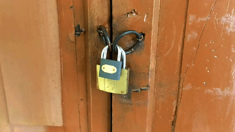 Howrah Panchayat Chief Criticized as Villagers Lock Office in Protest