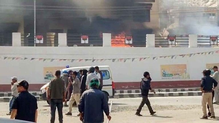 লাদাখে রাজ্যত্ব আন্দোলন, লেহ-তে বিজেপি অফিসে আগুন