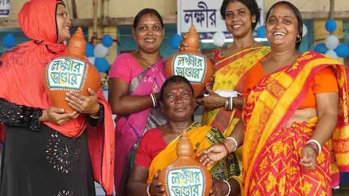 Durga Puja Sees a New Face of Lakshmi Bhandar as Women Step Forward