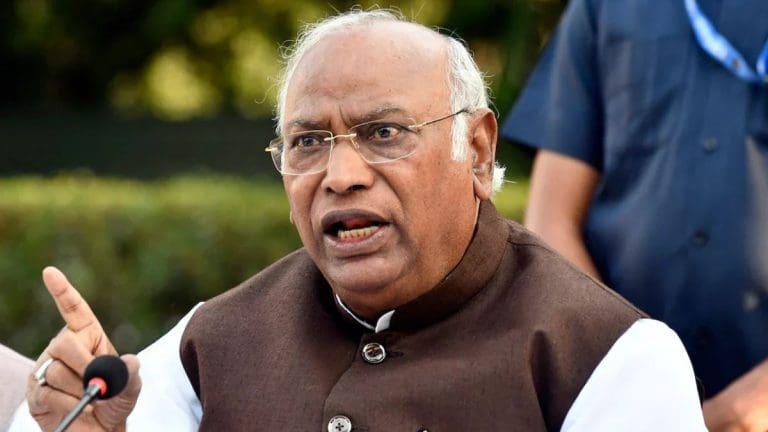 খাড়গের হুঁশিয়ারি: বিহার নির্বাচন দিয়েই হবে Modi সরকারের ‘শেষের শুরু’