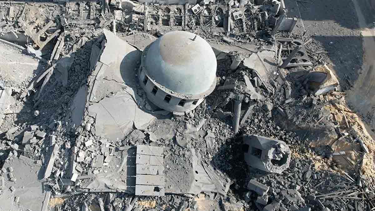 Israeli Missile destryoed mosque
