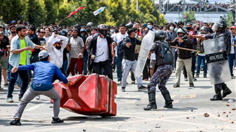 nepal lifts social media ban