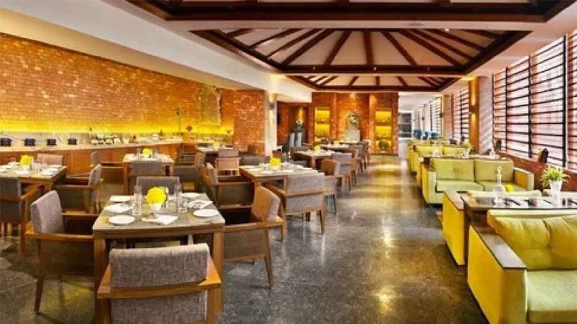 প্যান্ডেলে নয়, রাতভর ঘরেই উপভোগ করুন পুজোর ভোজ