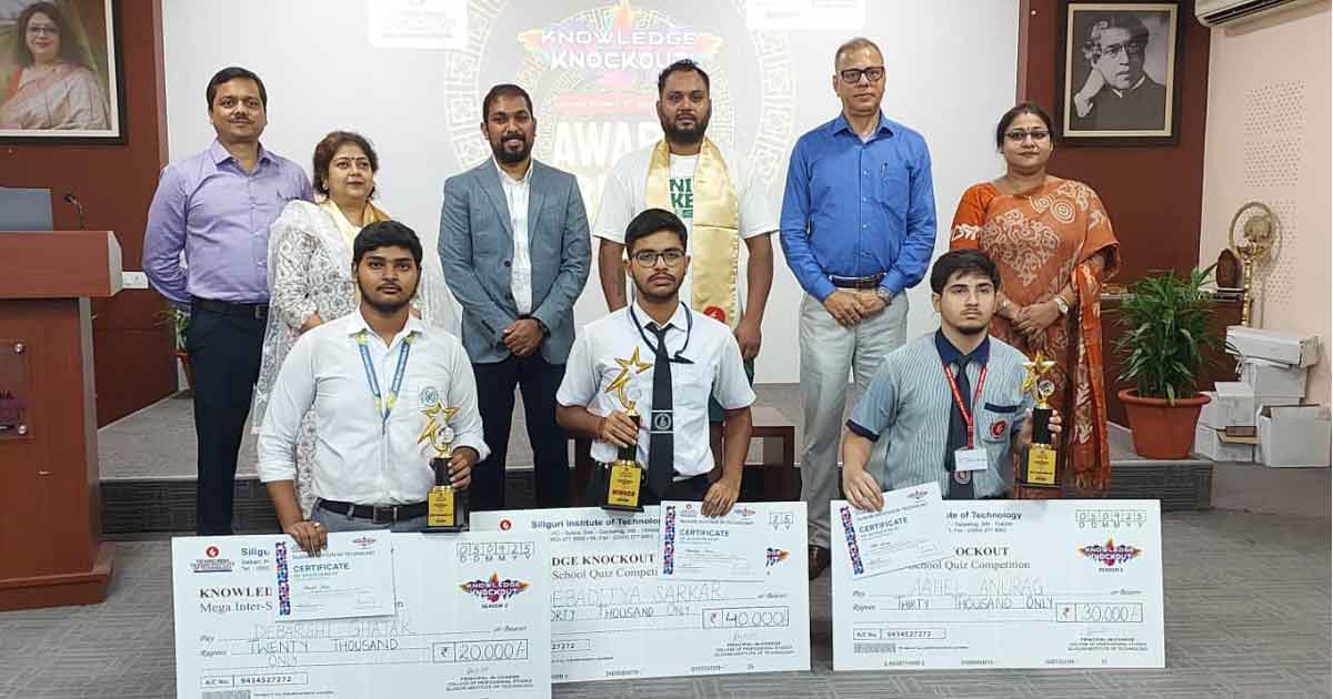 এসআইটিতে জ্ঞানযজ্ঞ: শেষ হল “নলেজ নকআউট সিজন-২” আন্তঃবিদ্যালয় কুইজ প্রতিযোগিতা