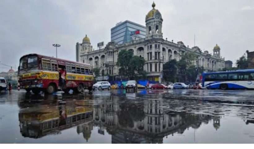 The weather forecast for Kolkata and West Bengal on 28th September predicts light rainfall