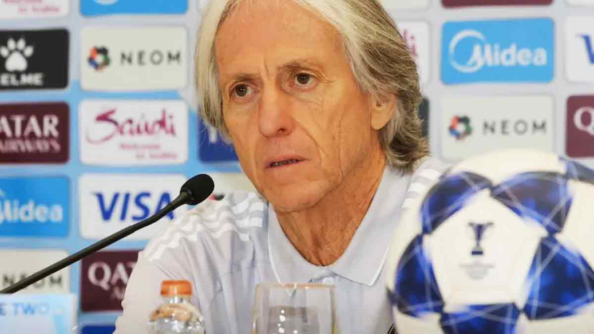 Al-Nassr coach Jorge Jesus says the team achieved its objective by winning against a tough opponent. He praised his players for controlling the match, scoring goals, and giving opportunities to those who needed game time.