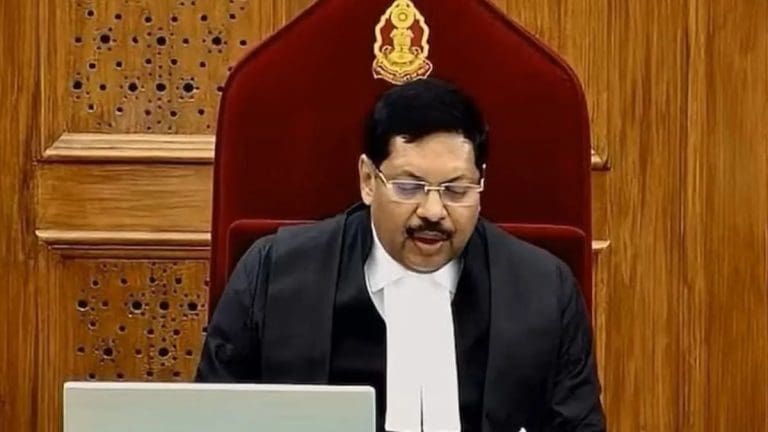 গাভাইয়ের বিরুদ্ধে ‘বর্ণবিদ্বেষী’ পোস্ট! দায়ের একাধিক অভিযোগ